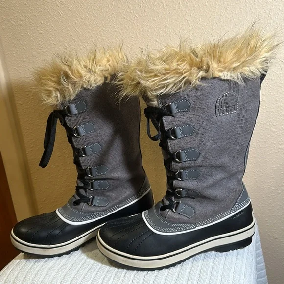 Sorel snow boots size 8.5 - Picture 2 of 8